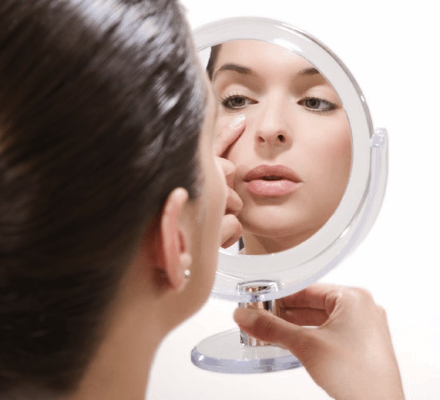 Синяк под глазом: сколько проходит, выбор препаратов, правила лечения